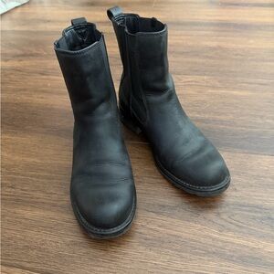 Clarks Women's Black Ankle Boots